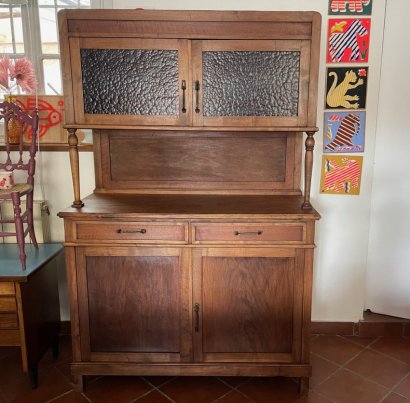 VINTAGE WOODEN CUPBOARD