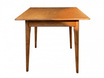 SMALL SQUARE TABLE