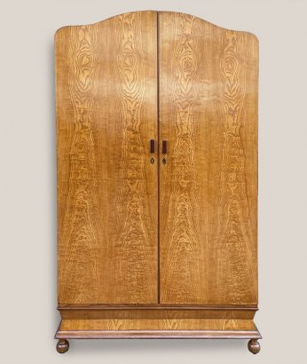 DECO STYLE WARDROBE
