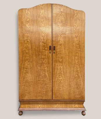 DECO STYLE WARDROBE