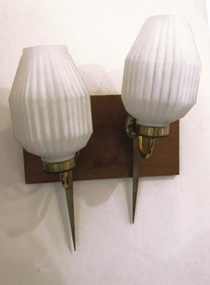 PAIR OF VENINI STYLE WALL SCONCES