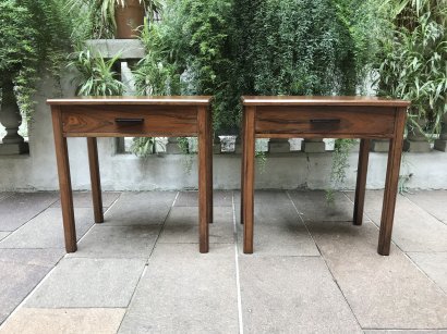 PAIR OF COFFEE TABLES WITH DRAWER