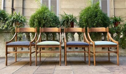 SET OF 4 CHAIRS WITH ARMRESTS