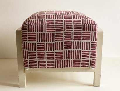 SEVENTY POUF