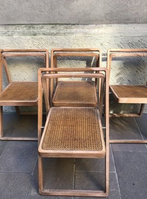 FOLDING  CHAIRS IN CURVED OAK