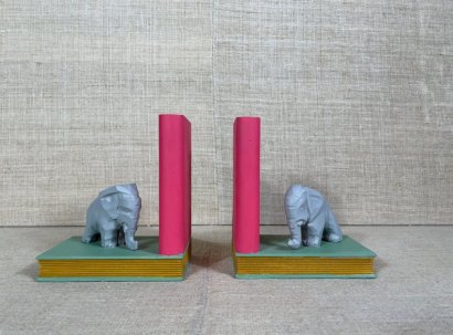 BOOKENDS WITH ELEPHANT FIGURINES
