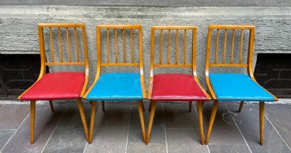 CHAIRS COLOURED SKY SEAT