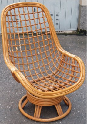 OUTDOOR SWIVEL ARMCHAIR