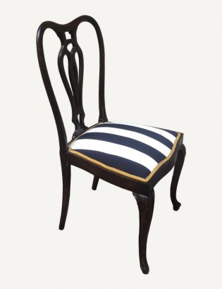 DARK WOOD CHAIR