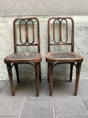 THONET CHAIRS WITH SEAT PRINTED ON FIRE